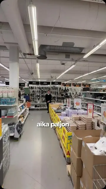 Minihinnan käytävä täynnä tavaraa